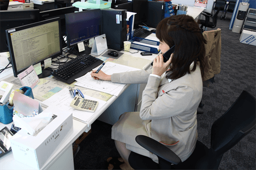 女性の営業